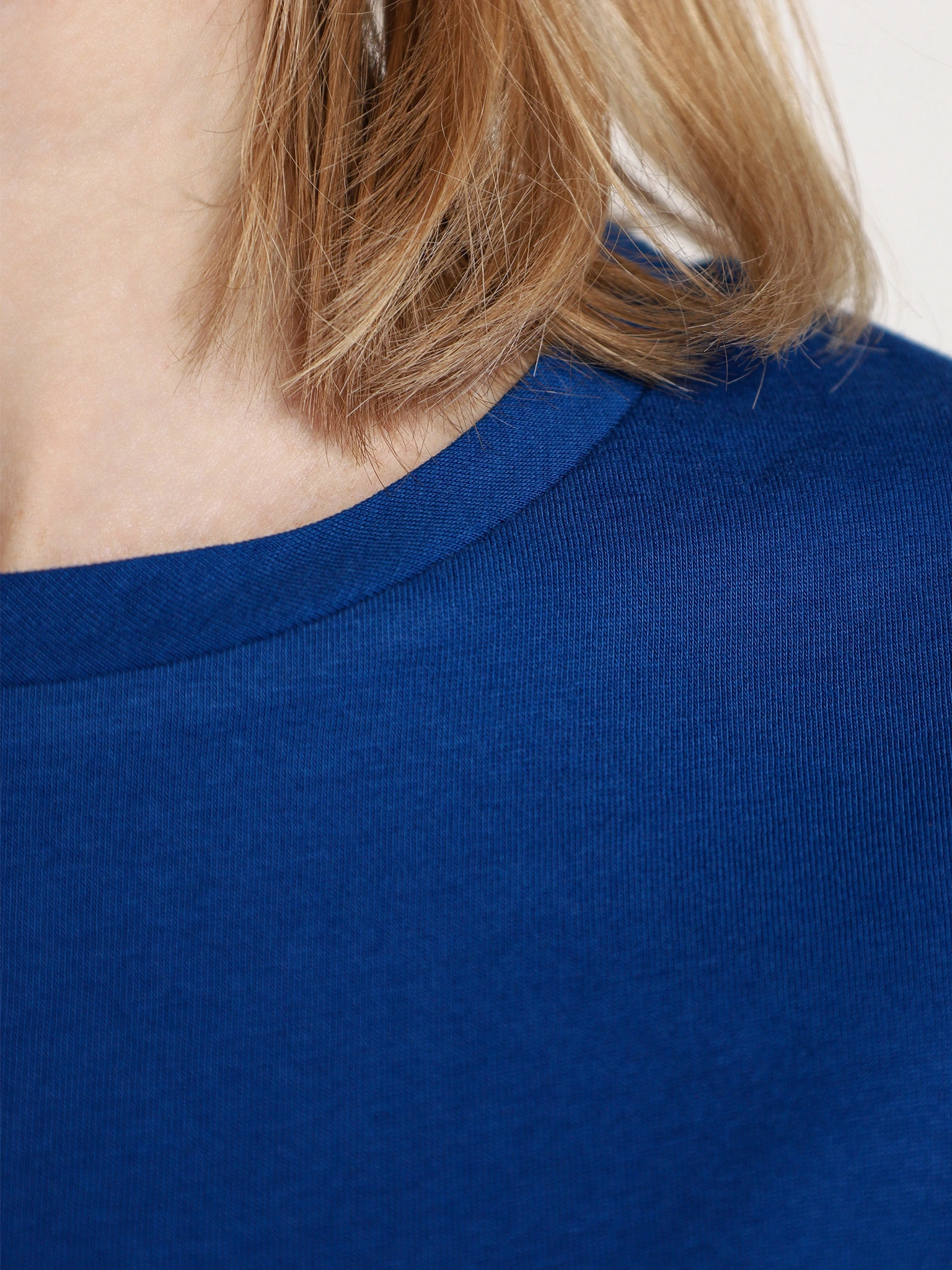 Футболка синего цвета из хлопка